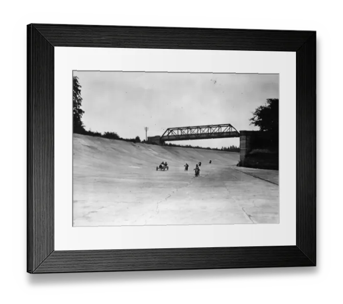 Framed Print : Track During Race Framed Print : Track During Race