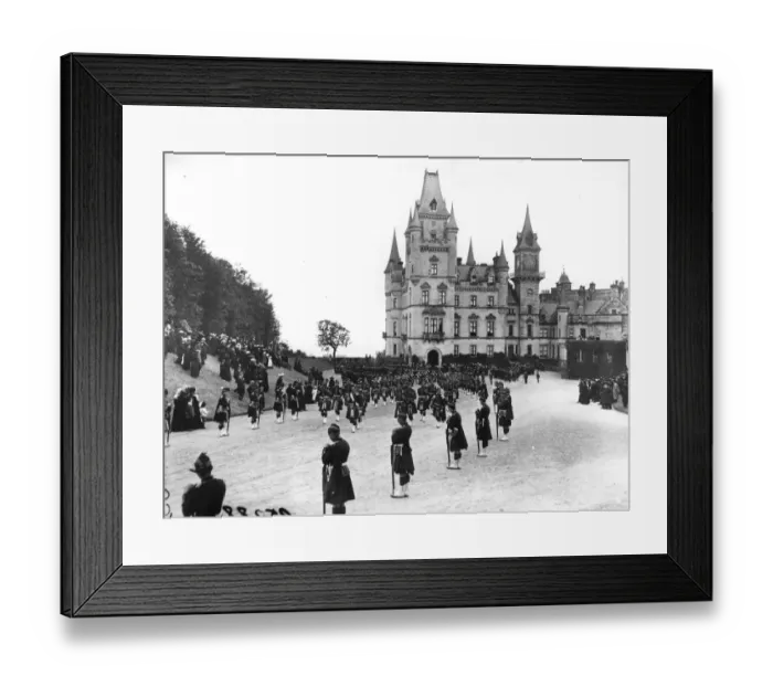 Framed Print : Dunrobin Castle Framed Print : Dunrobin Castle