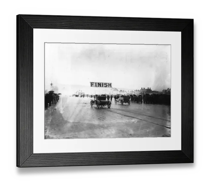 Framed Print : Finish Of Race