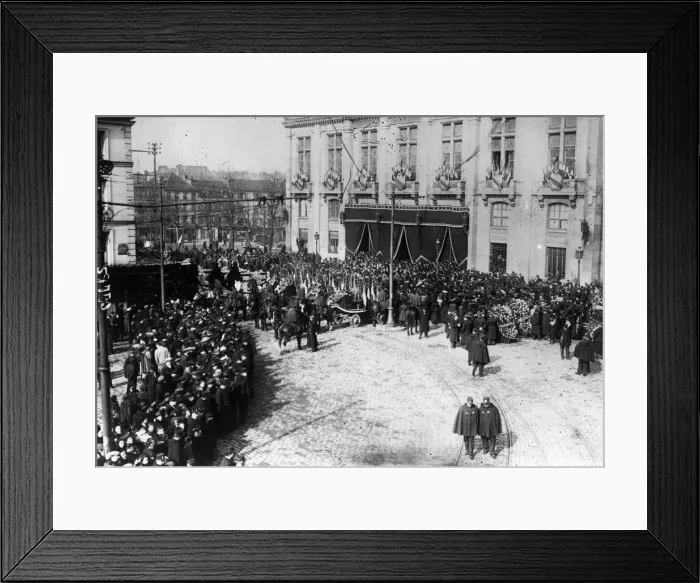 Framed Print : St Denis. 1st March 1916: The funeral cortege for the St Denis victims Framed Print : St Denis. 1st March 1916: The funeral cortege for the St Denis victims