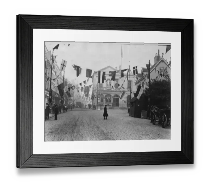 Framed Print : Windsor Decorations Framed Print : Windsor Decorations