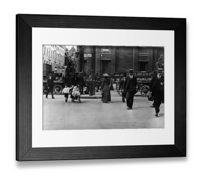 Framed Print : Threadneedle Street Framed Print : Threadneedle Street