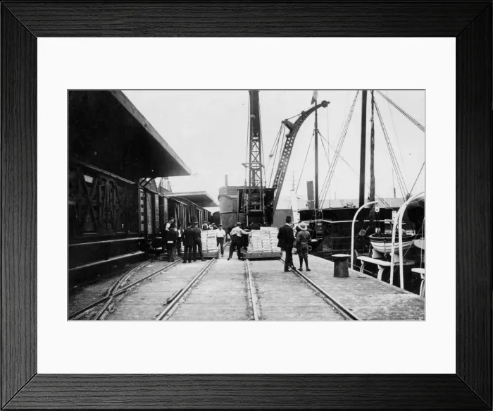 Framed Print : Plymouth Harbour Framed Print : Plymouth Harbour