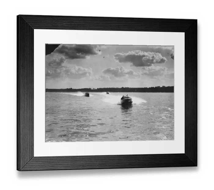 Framed Print : Motorboat Race Framed Print : Motorboat Race