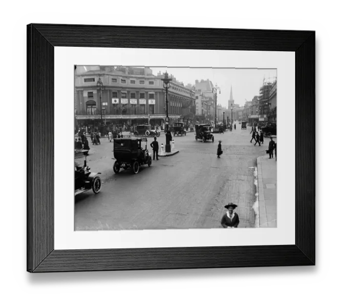 Framed Print : Oxford Circus Framed Print : Oxford Circus