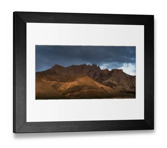 Framed Print : Mountain range at Dogubayazit, East Turkey Framed Print : Mountain range at Dogubayazit, East Turkey