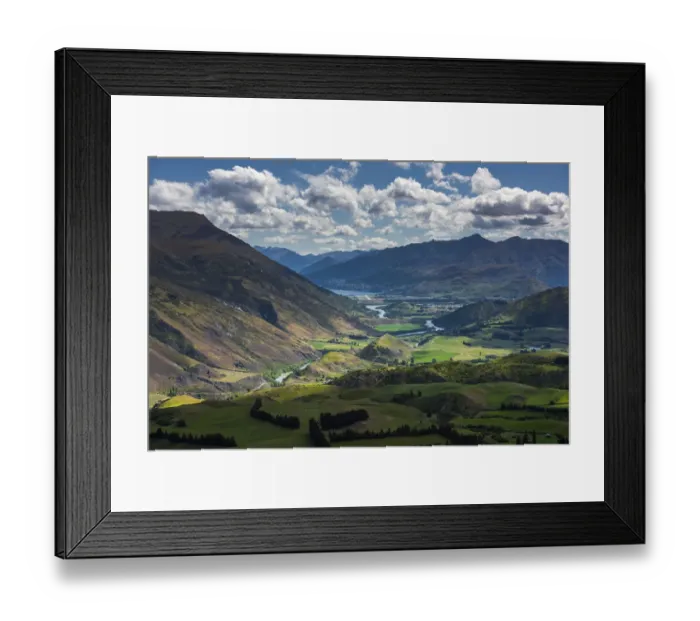 Framed Print : view of Queenstown, New Zealand Framed Print : view of Queenstown, New Zealand