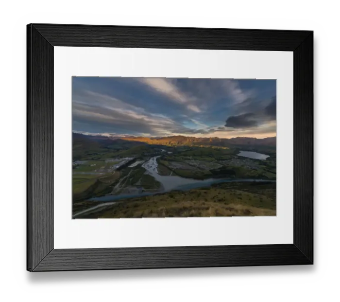 Framed Print : view of Queenstown, New Zealand Framed Print : view of Queenstown, New Zealand