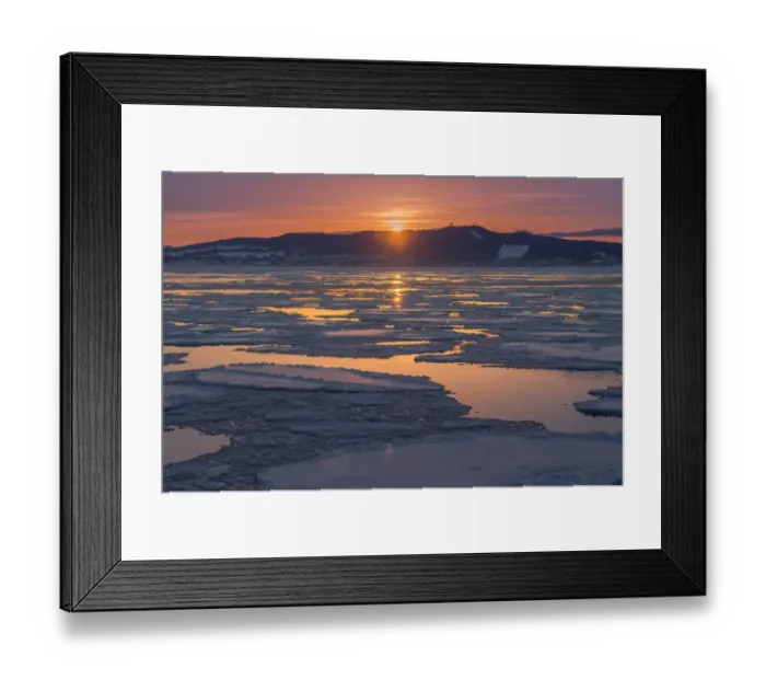 Framed Print : Sunset view of Okhotsk ice sea Framed Print : Sunset view of Okhotsk ice sea