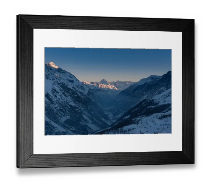 Framed Print : Snow mountain valley at RIffelberg ski track Framed Print : Snow mountain valley at RIffelberg ski track