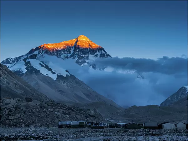 Everest Mountain