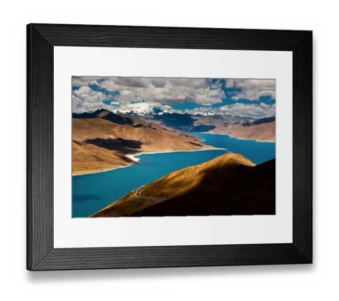 Framed Print : View of Yamdrok lake Framed Print : View of Yamdrok lake