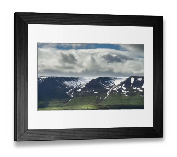 Framed Print : snow mountain range in Iceland Framed Print : snow mountain range in Iceland