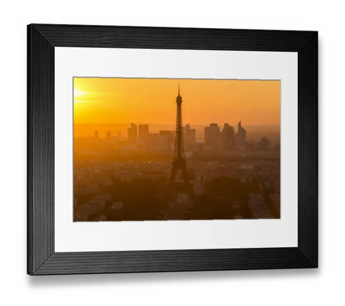 Framed Print : Sunset scene of Eiffel tower Framed Print : Sunset scene of Eiffel tower