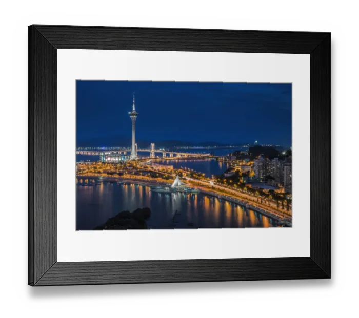Framed Print : Macau tower at night