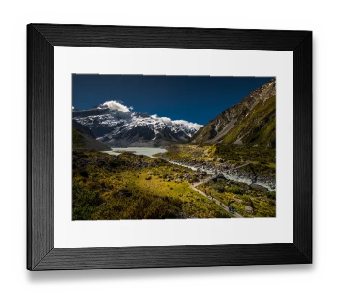 Framed Print : Landscape view of The Hooker trail at Mt. Cook Framed Print : Landscape view of The Hooker trail at Mt. Cook