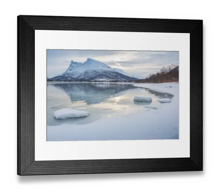 Framed Print : Norway lake in winter Framed Print : Norway lake in winter