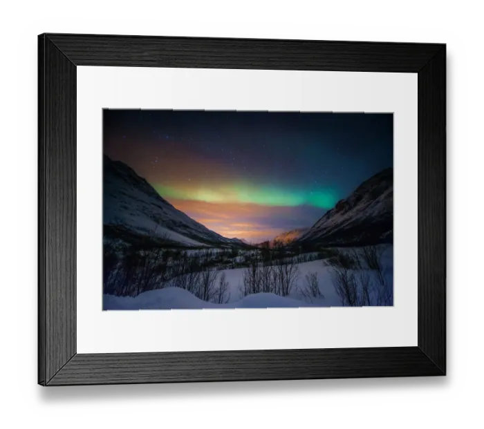 Framed Print : Northern lights in snow valley Framed Print : Northern lights in snow valley