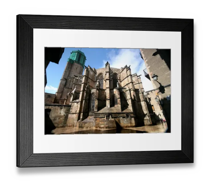Framed Print : Barcelona, Barrio Gotico Framed Print : Barcelona, Barrio Gotico