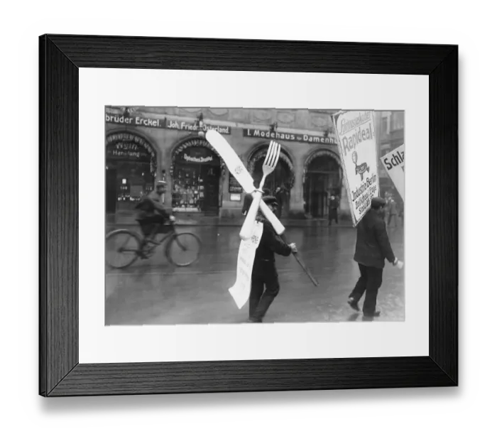 Framed Print : Fruhlarhrsmesse Framed Print : Fruhlarhrsmesse