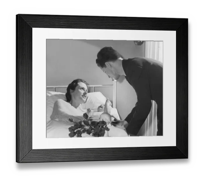 Framed Print : Father Visiting his Wife & their Newborn Baby in Hospital Bed Framed Print : Father Visiting his Wife & their Newborn Baby in Hospital Bed