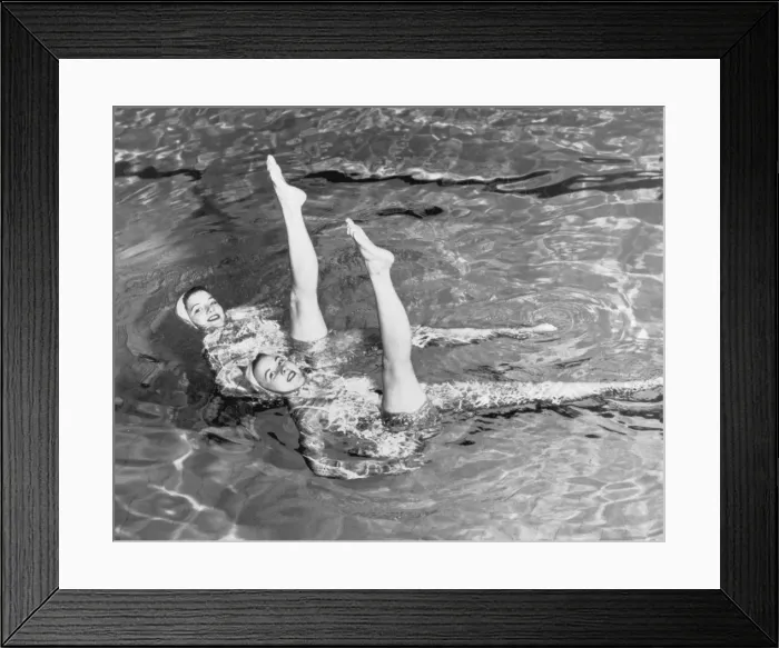 Framed Print : Synchronised Swimmers Framed Print : Synchronised Swimmers