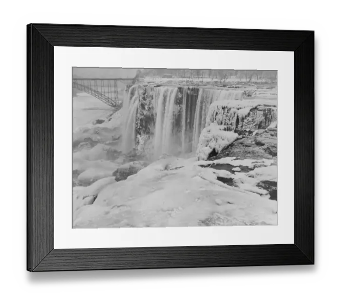 Framed Print : Niagara Falls Framed Print : Niagara Falls