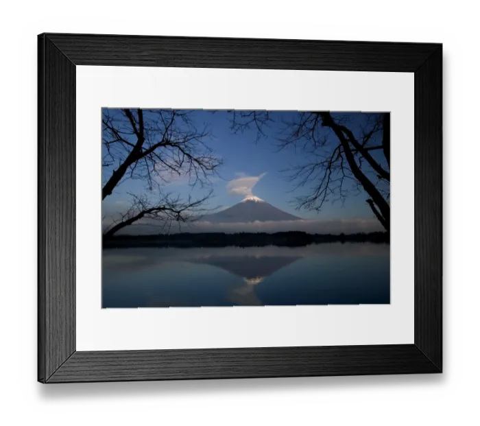 Framed Print : Mount Fuji reflected in Lake Motosu, Fuji-Hakone-Izu National Park, Honshu, Japan Framed Print : Mount Fuji reflected in Lake Motosu, Fuji-Hakone-Izu National Park, Honshu, Japan