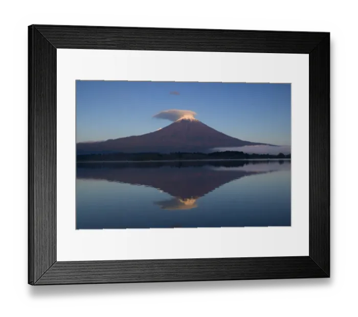 Framed Print : Mount Fuji reflected in Lake Motosu, Fuji-Hakone-Izu National Park, Honshu, Japan Framed Print : Mount Fuji reflected in Lake Motosu, Fuji-Hakone-Izu National Park, Honshu, Japan