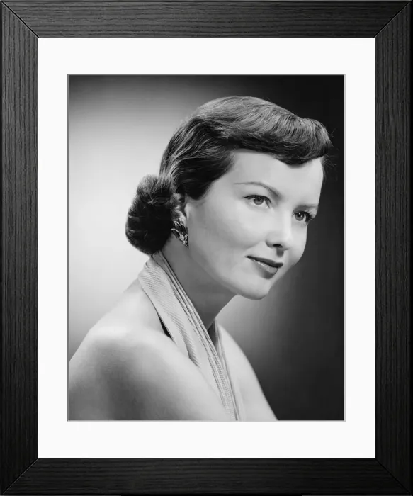 Framed Print : Elegant woman posing in studio, (B&W), (Close-up), (Portrait) Framed Print : Elegant woman posing in studio, (B&W), (Close-up), (Portrait)