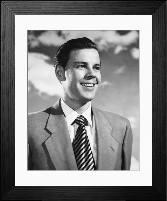 Framed Print : Man smiling