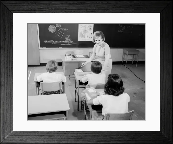 Framed Print : Teacher and pupils (8-11) during lesson Framed Print : Teacher and pupils (8-11) during lesson
