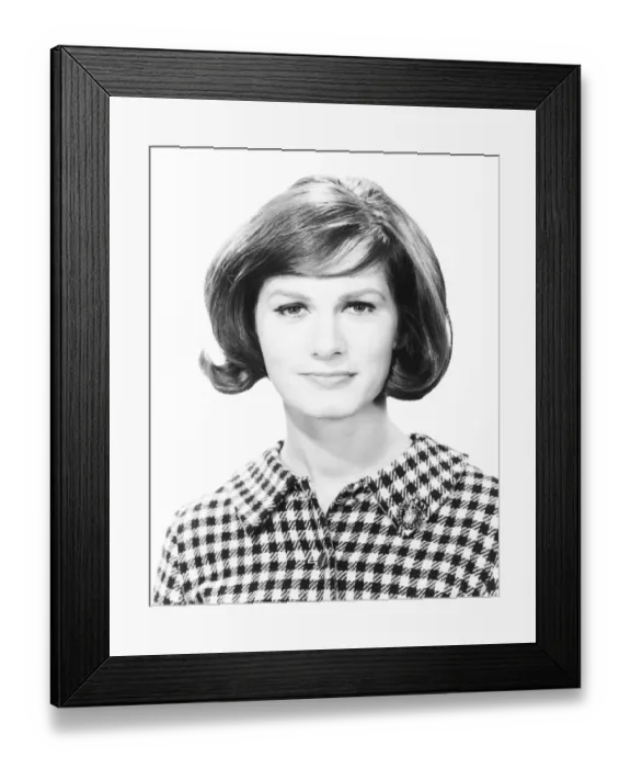 Framed Print : Smiling young woman, (B&W), portrait Framed Print : Smiling young woman, (B&W), portrait