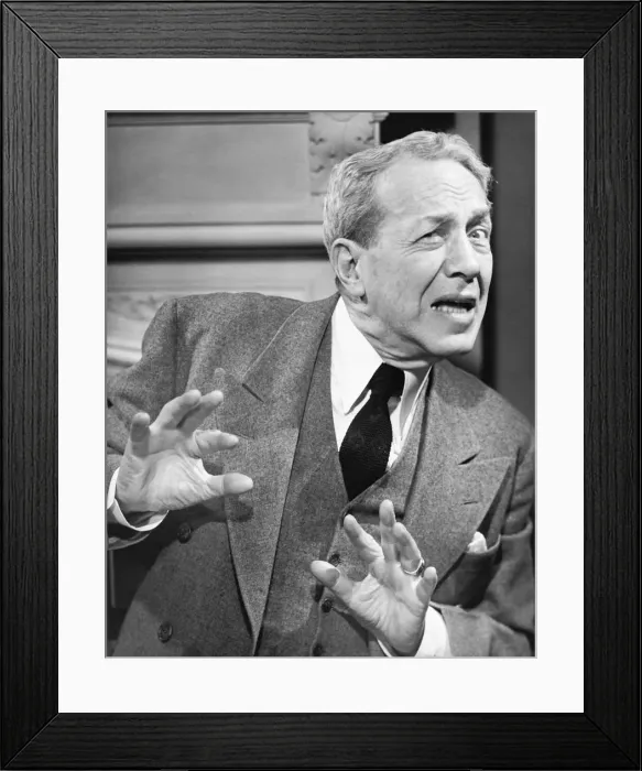Framed Print : Senior man gesturing (B&W) Framed Print : Senior man gesturing (B&W)
