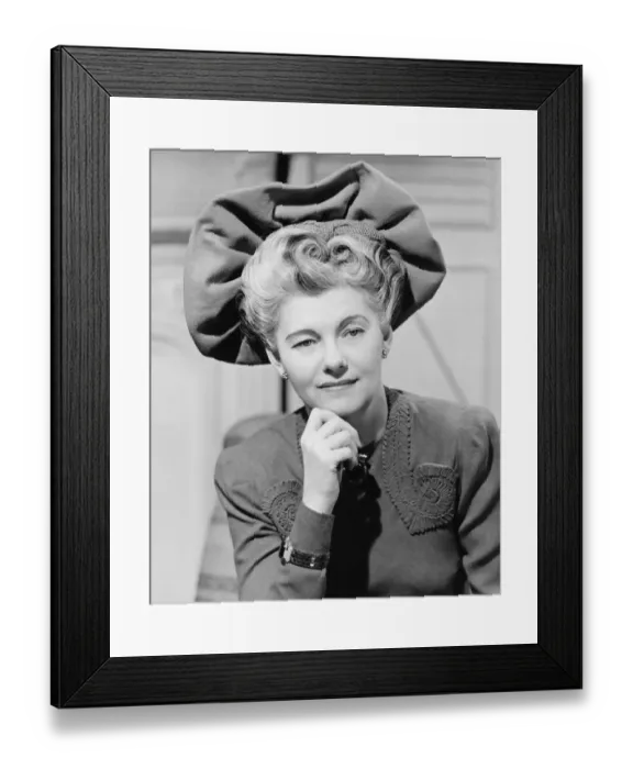 Framed Print : Woman wearing fancy hat (B&W), portrait Framed Print : Woman wearing fancy hat (B&W), portrait