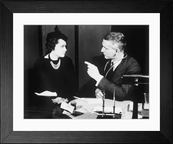 Framed Print : Doctor talking to female patient, (B&W) Framed Print : Doctor talking to female patient, (B&W)
