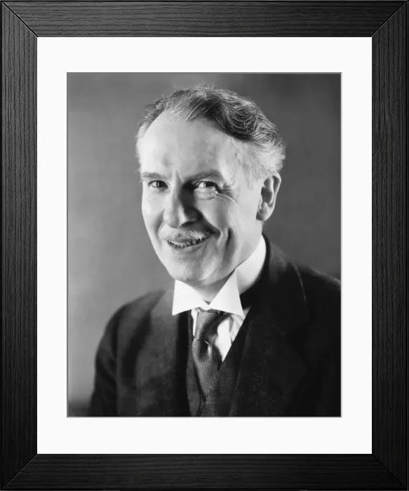 Framed Print : Senior man in full suit smiling, (B&W), portrait Framed Print : Senior man in full suit smiling, (B&W), portrait