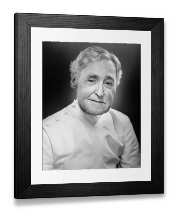 Framed Print : Senior male physician in uniform, portrait, (B&W) Framed Print : Senior male physician in uniform, portrait, (B&W)