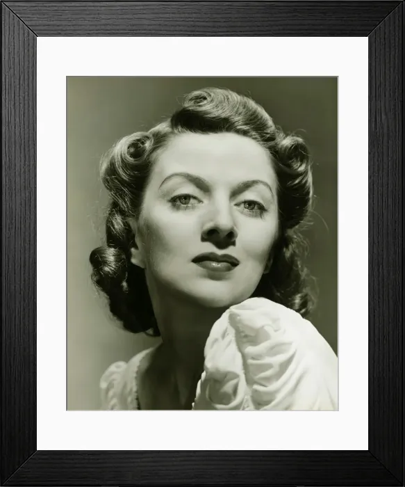 Framed Print : Young woman posing in studio, (B&W), portrait, close-up Framed Print : Young woman posing in studio, (B&W), portrait, close-up