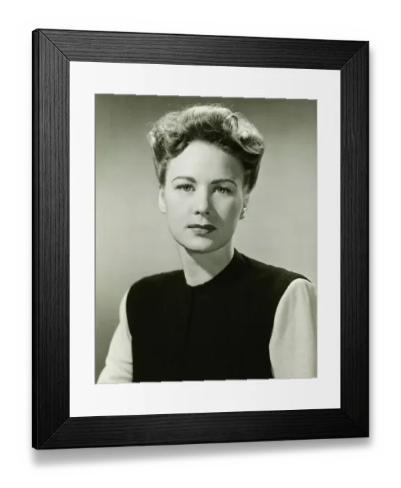 Framed Print : Woman posing in studio, (B&W), portrait Framed Print : Woman posing in studio, (B&W), portrait