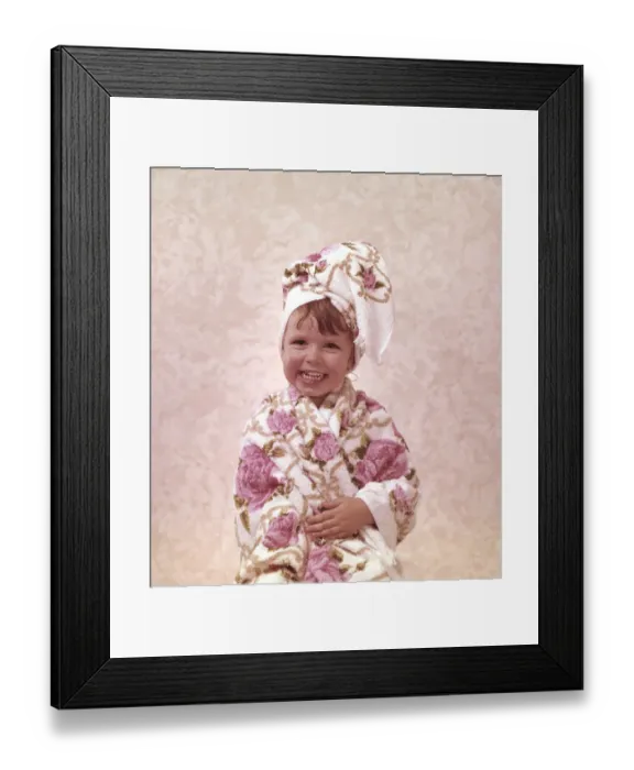 Framed Print : Little Girl With Towels