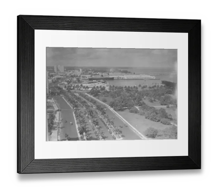 Framed Print : Aerial view of American city