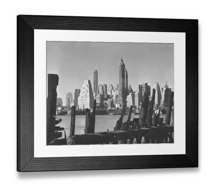 Framed Print : Manhattan skyline, New York City, USA, (B&W) Framed Print : Manhattan skyline, New York City, USA, (B&W)