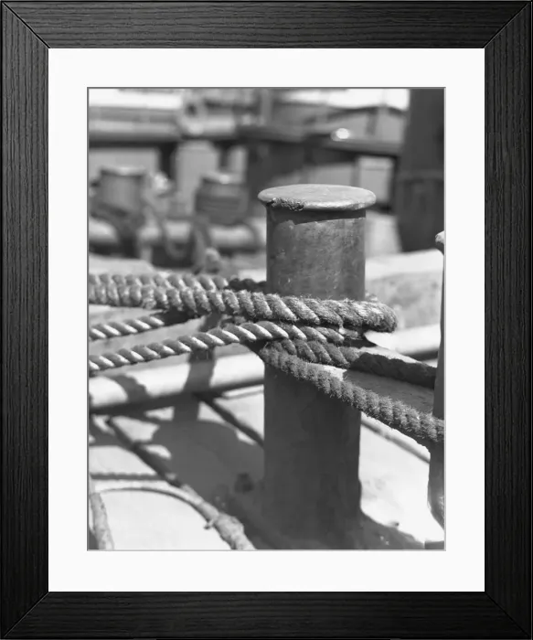 Framed Print : Bitt with ship rope, (B&W) Framed Print : Bitt with ship rope, (B&W)