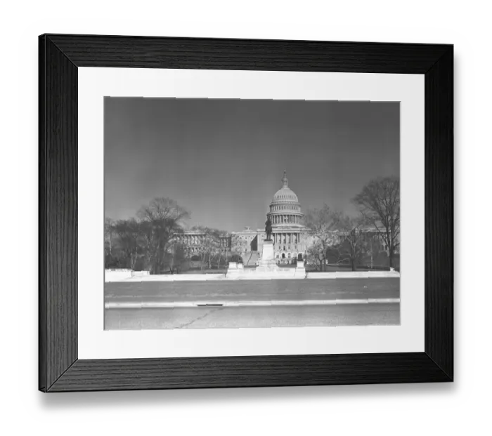 Framed Print : Capitol Building, Washington DC, USA, (B&W) Framed Print : Capitol Building, Washington DC, USA, (B&W)