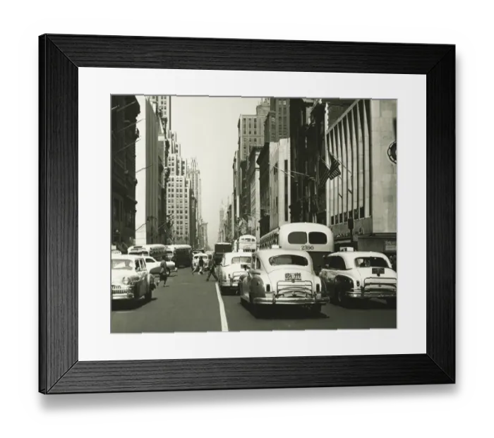 Framed Print : Busy street in New York City, (B&W) Framed Print : Busy street in New York City, (B&W)