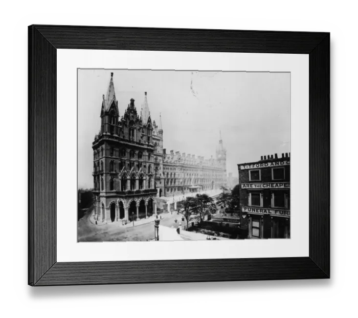 Framed Print : St Pancras Station