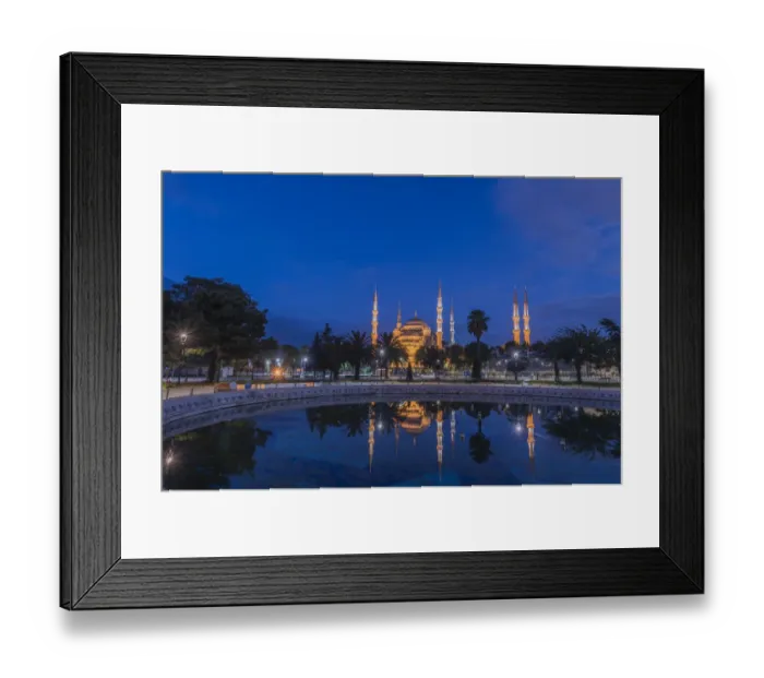 Framed Print : The Blue Mosque in Istanbul, Turkey Framed Print : The Blue Mosque in Istanbul, Turkey