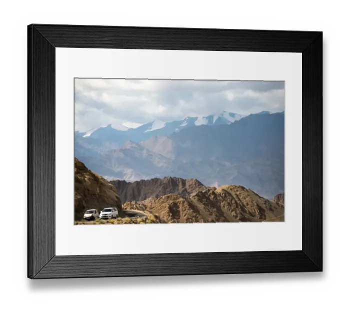Framed Print : Leh road in Indian Himalayas Framed Print : Leh road in Indian Himalayas