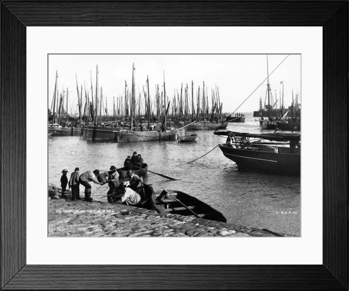 Framed Print : Folkestone Harbour Framed Print : Folkestone Harbour